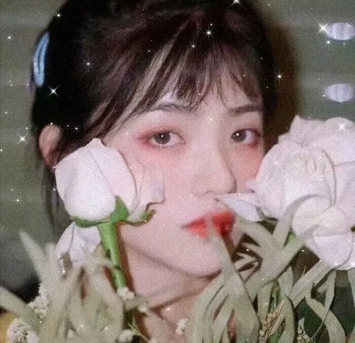 踏浪女人